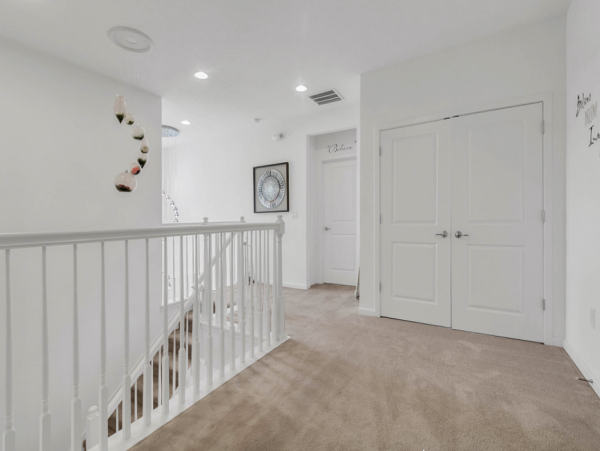 Elegant Villa Near Disney - Perfect Family Getaway